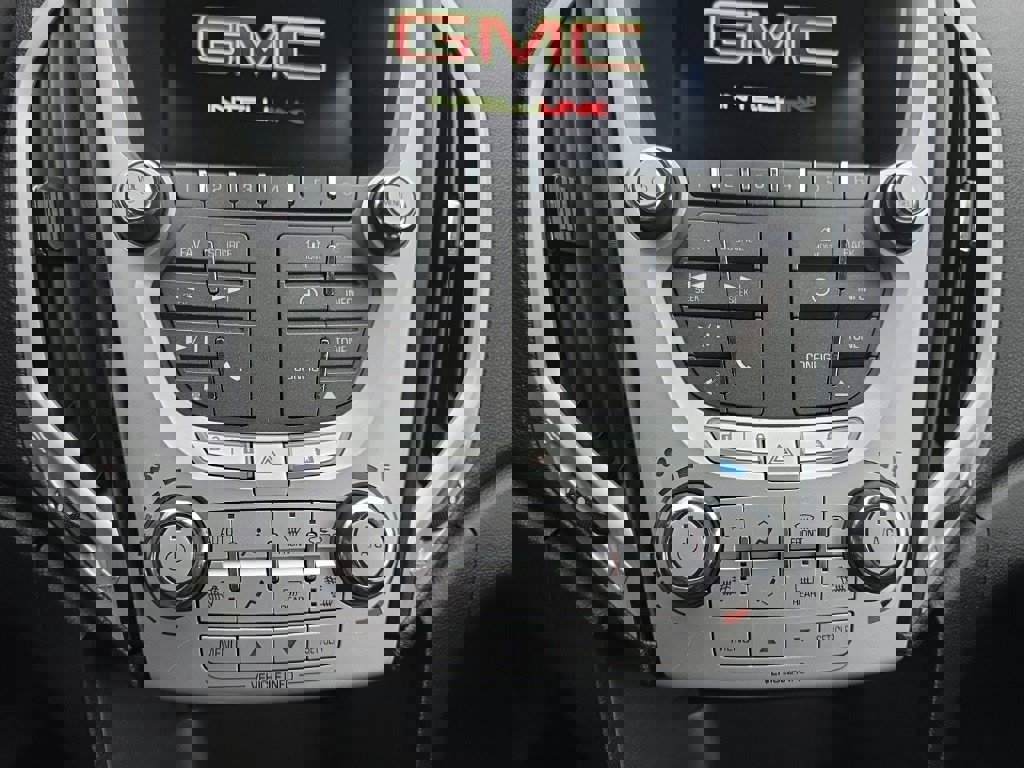 Used 2015 GMC Terrain SLE w/ Chrome Edition image 25