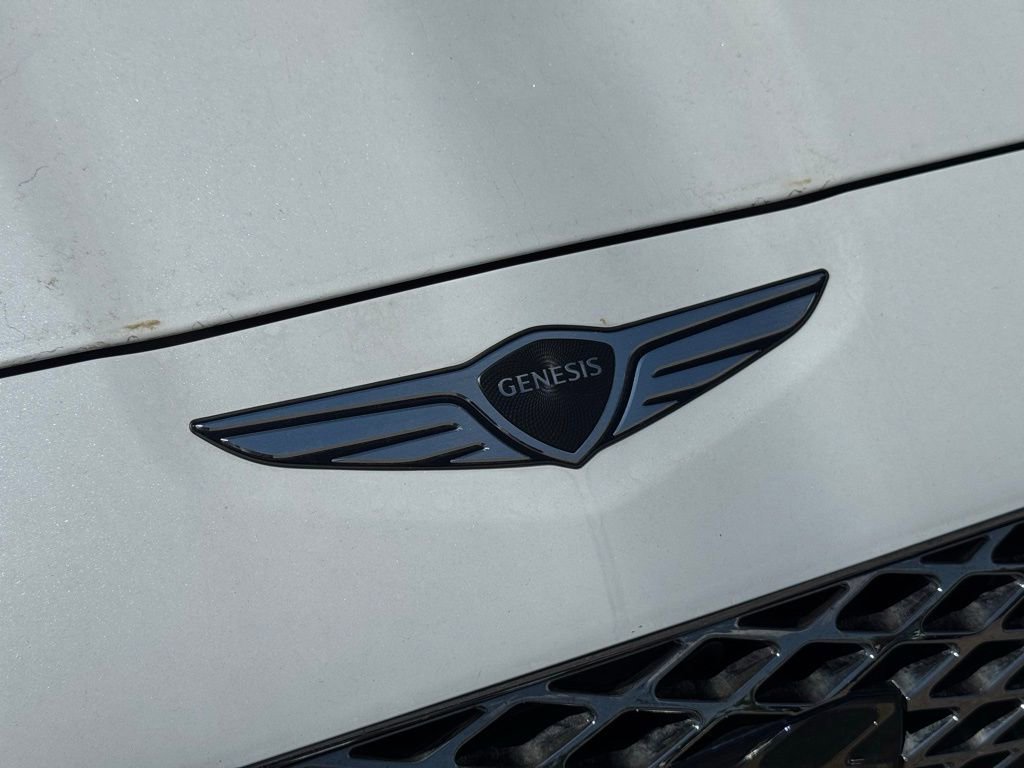 Used 2025 Genesis G70 2.5T image 7