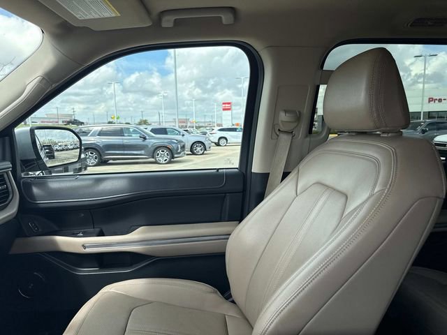 Used 2024 Ford Expedition Max Limited image 24
