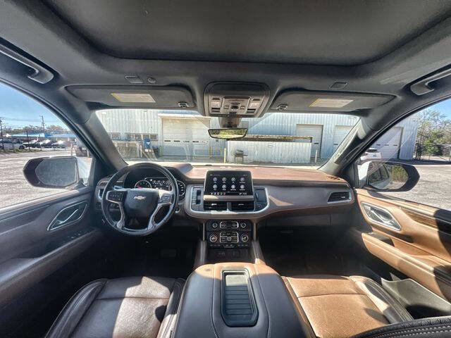 Used 2021 Chevrolet Tahoe High Country w/ Premium Package image 19