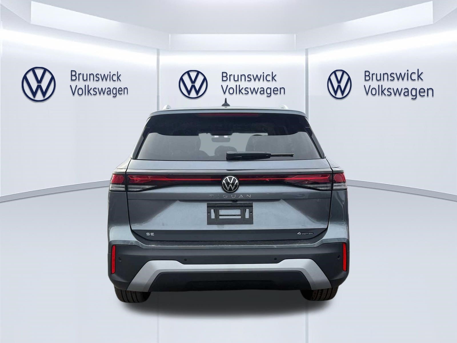 New 2026 Volkswagen Tiguan SE AWD/4WD image 5