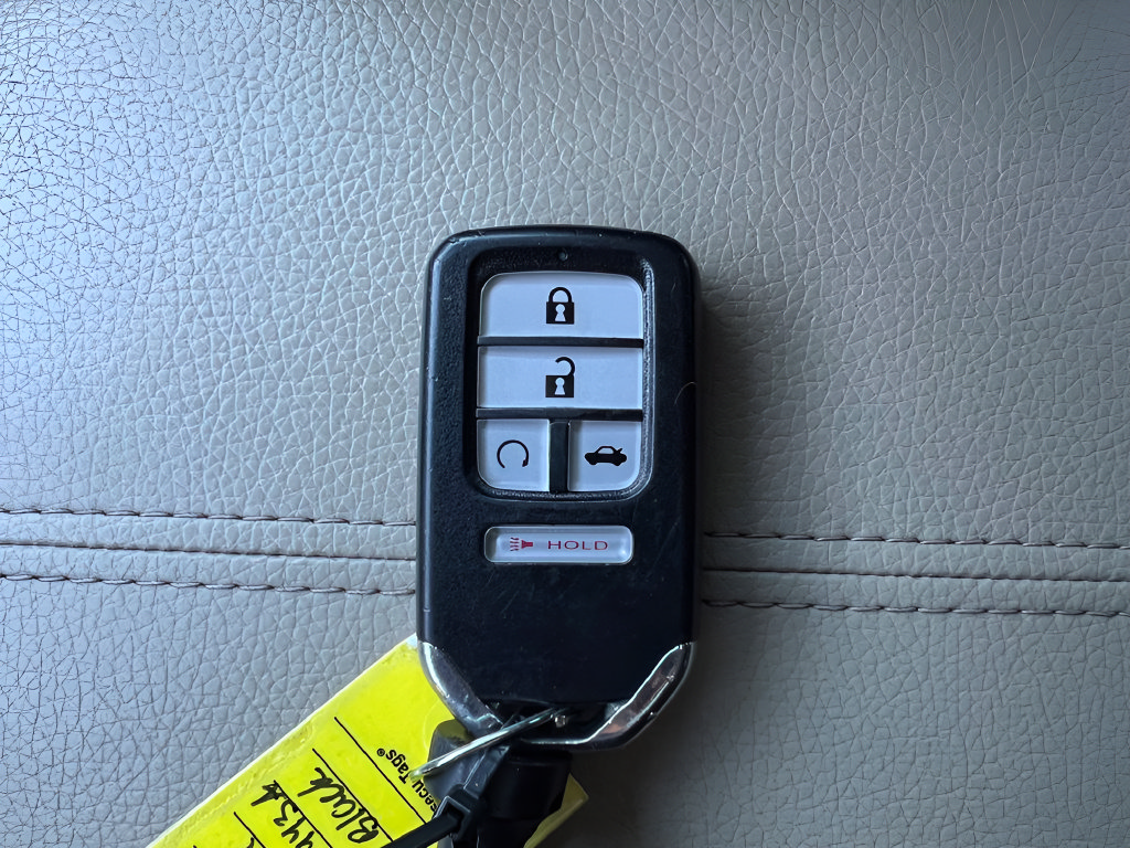 Used 2016 Honda Accord EX image 34