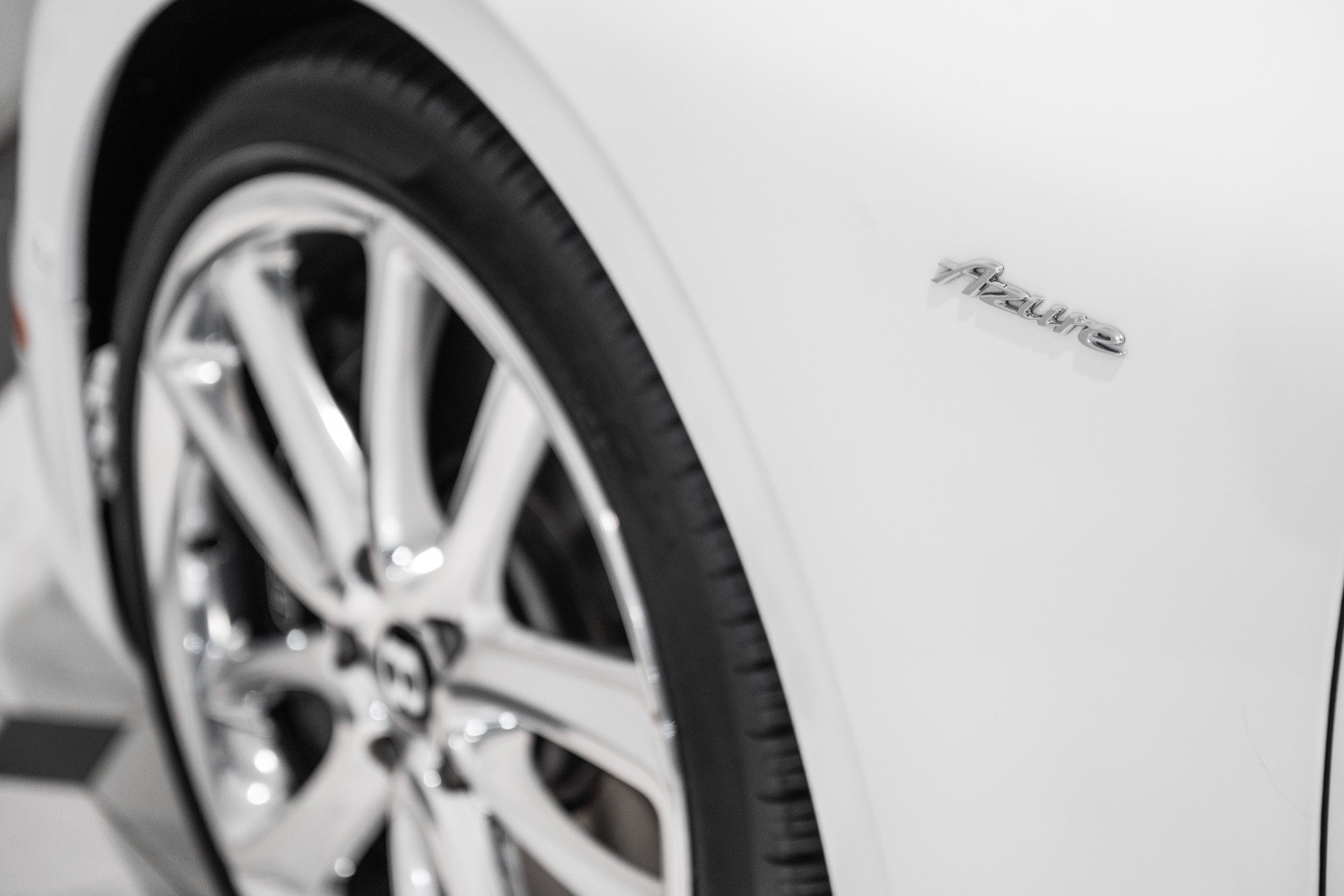 Certified 2023 Bentley Continental GT V8 AWD/4WD image 13