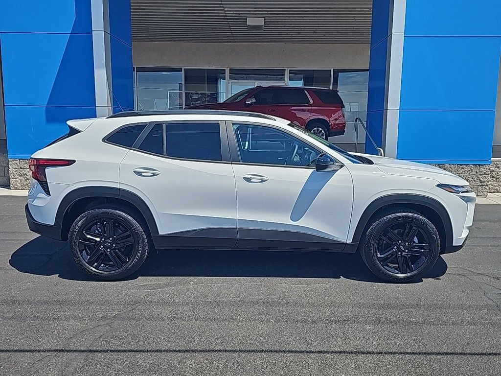 New 2026 Chevrolet Trax ACTIV w/ Driver Confidence Package image 2