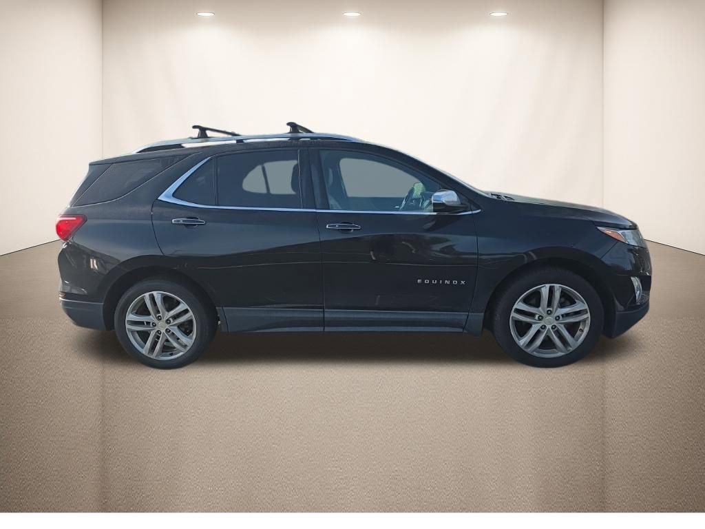 Used 2018 Chevrolet Equinox Premier image 2