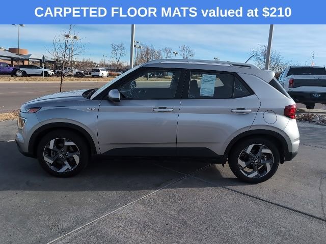 Used 2023 Hyundai Venue SEL w/ Cargo Package image 4