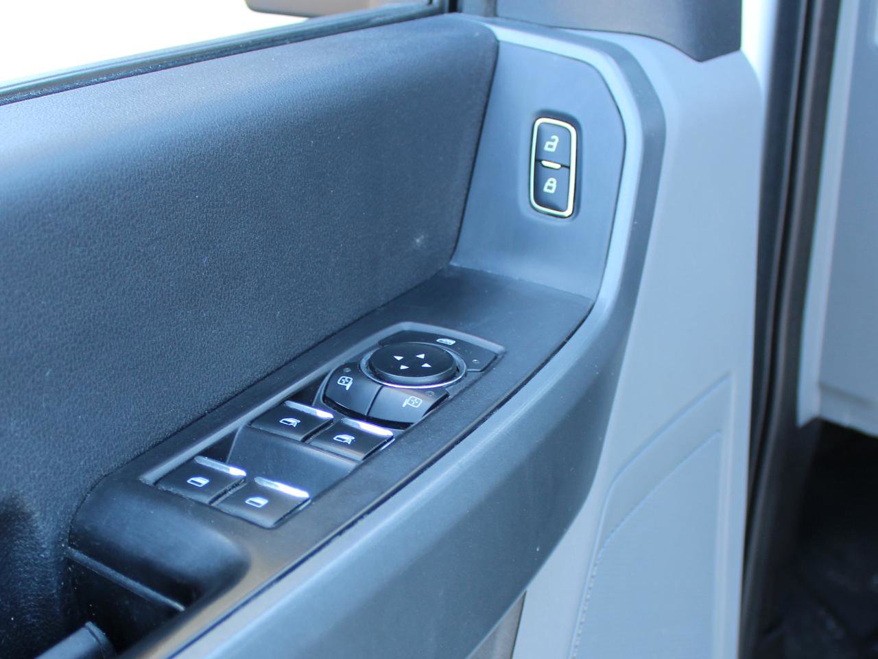 Used 2024 Ford F250 XLT w/ FX4 Off-Road Package image 32