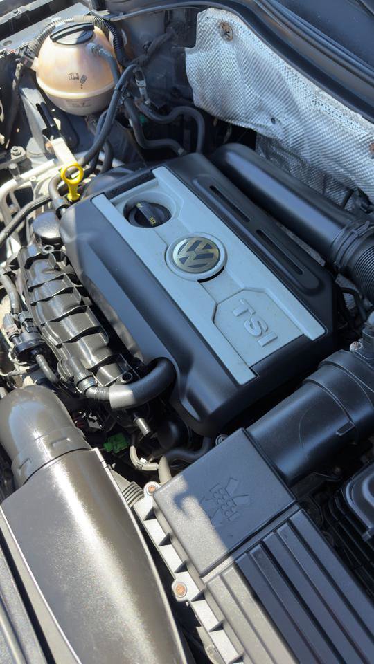 Used 2015 Volkswagen Tiguan SEL AWD/4WD image 54