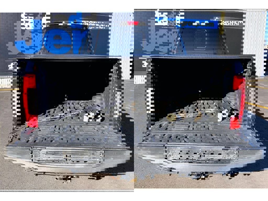 Used 2017 Ford F350 Platinum w/ Platinum Ultimate Package image 11