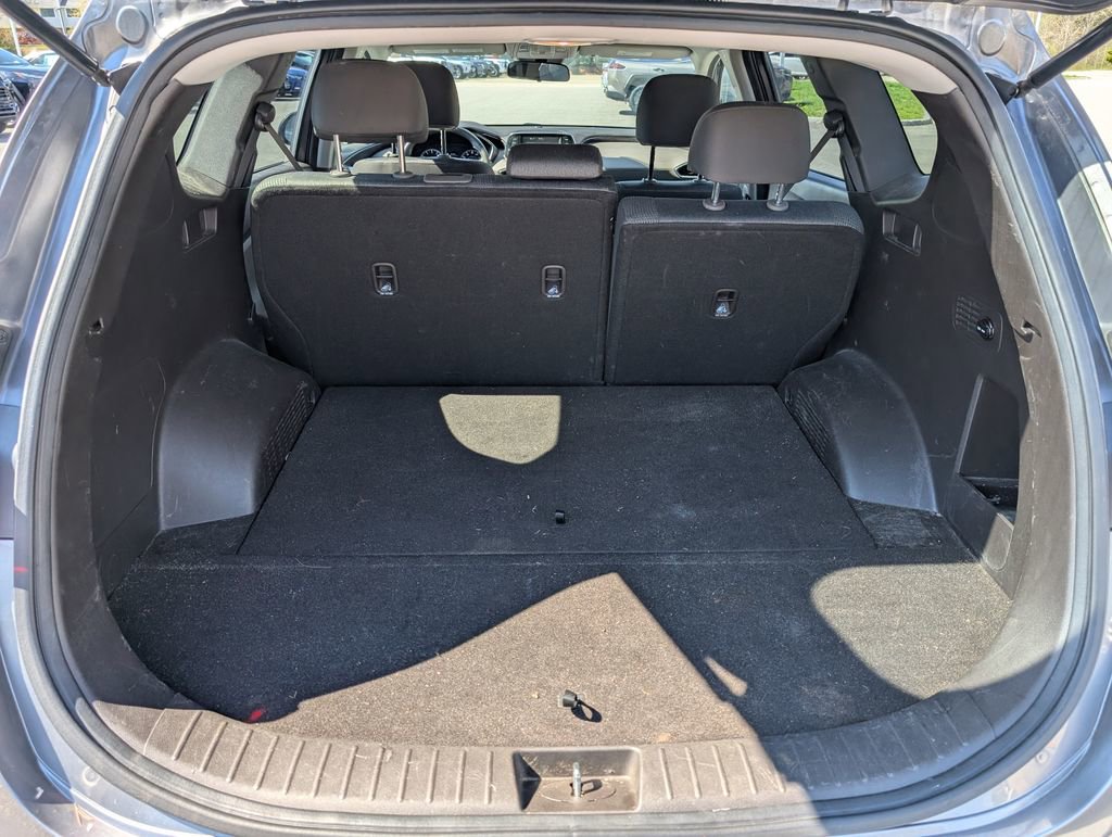 Used 2019 Hyundai Santa Fe SE AWD/4WD image 12