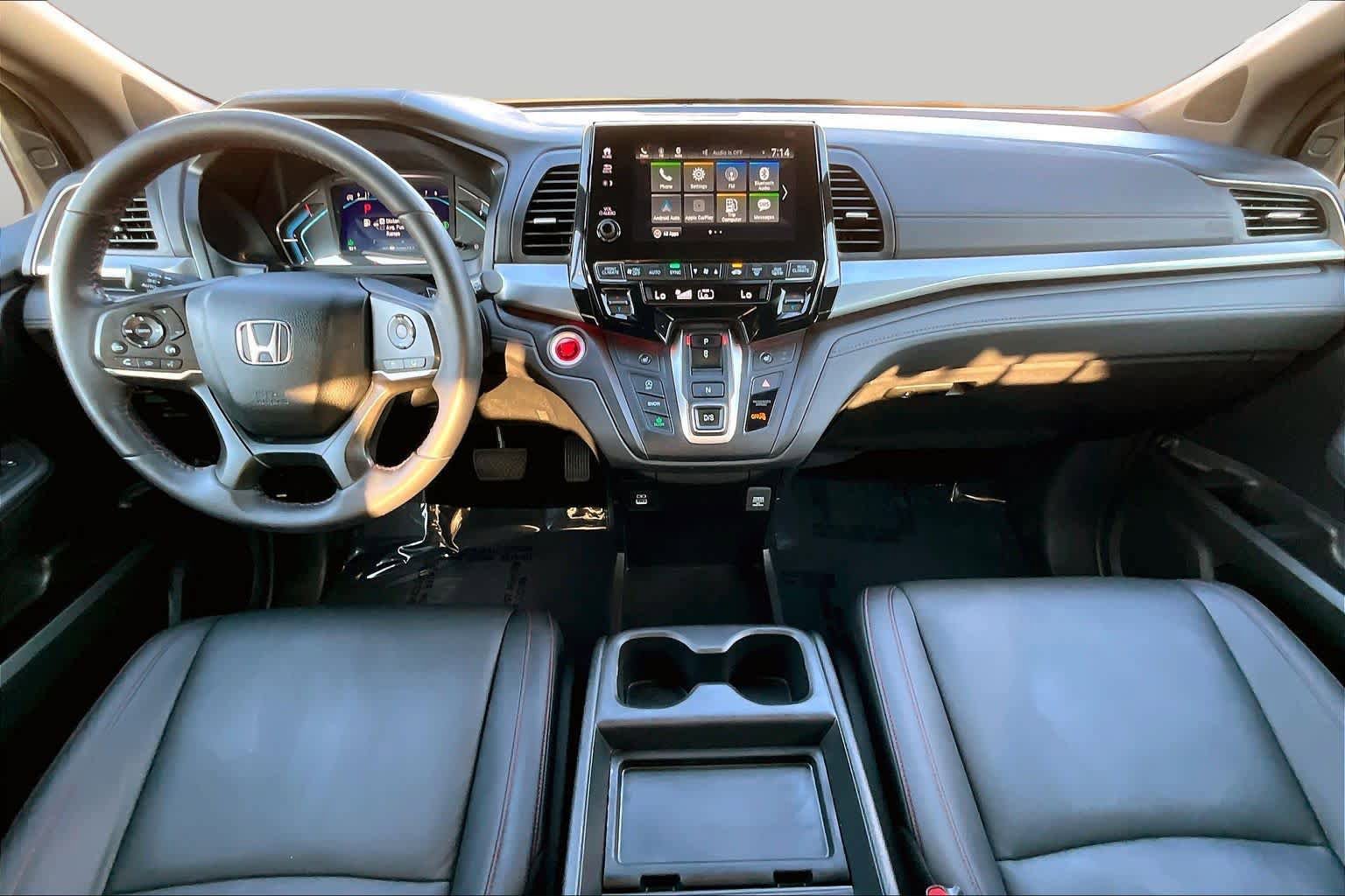 Used 2024 Honda Odyssey Sport image 16