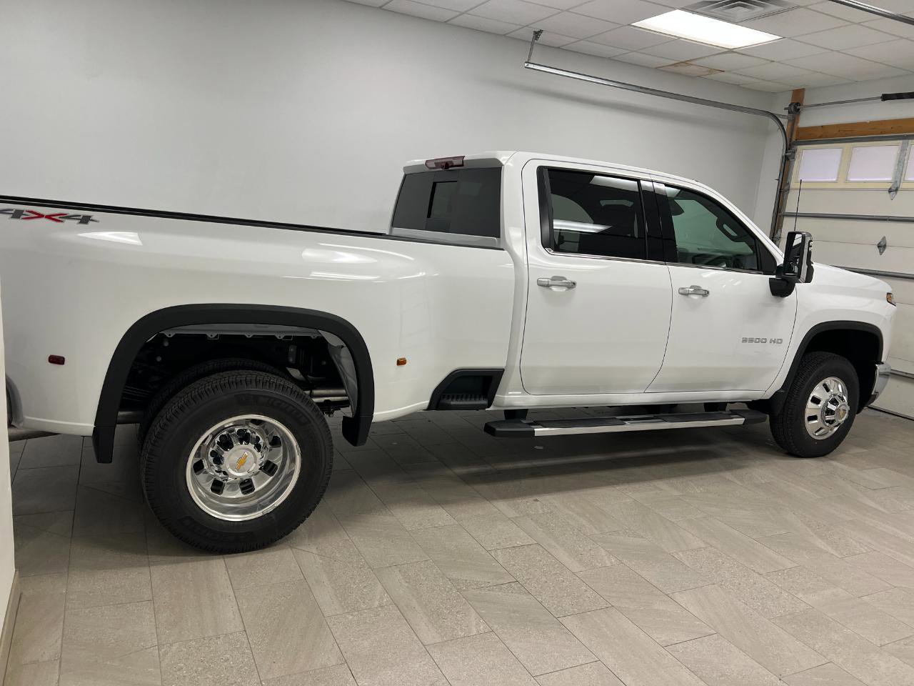 New 2026 Chevrolet Silverado 3500 LTZ w/ LTZ Plus Package AWD/4WD image 10