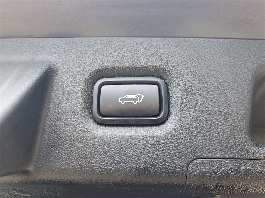 Used 2021 Hyundai Santa Fe SEL Premium image 7