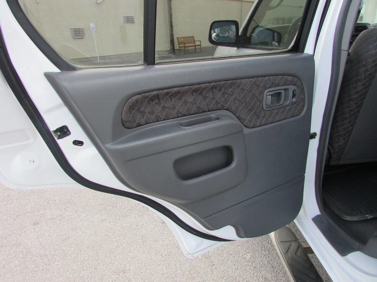 Used 2000 Nissan Xterra XE image 20