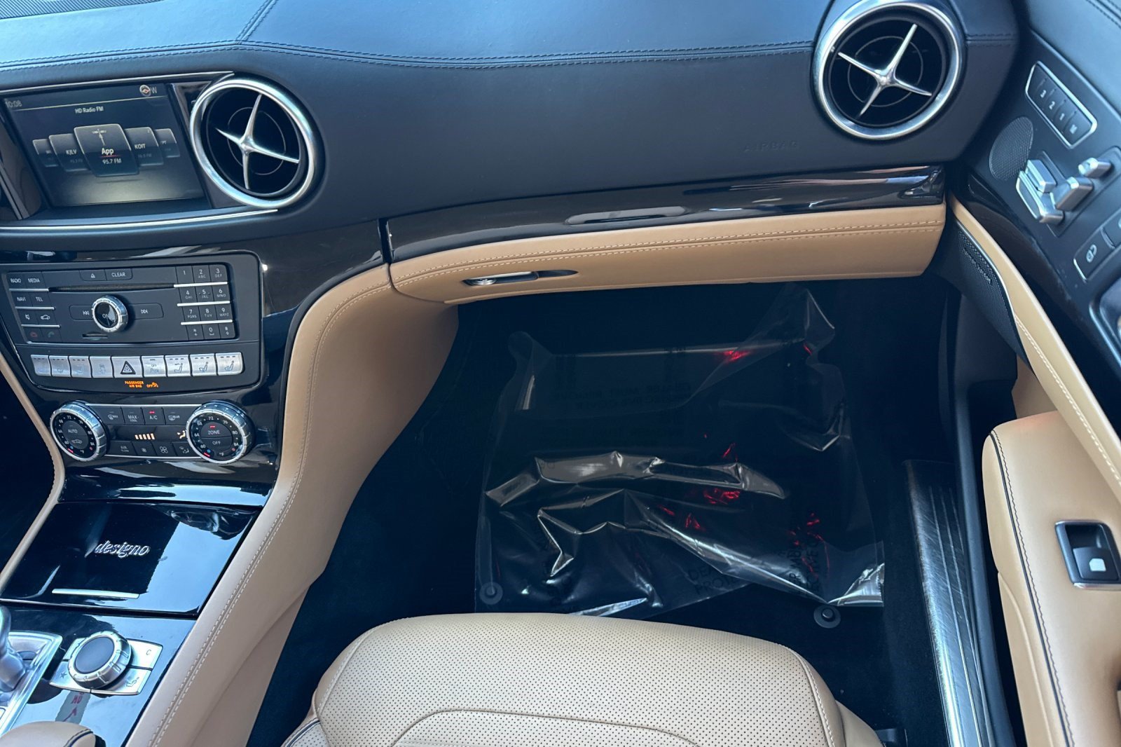 Certified 2017 Mercedes-Benz SL 550 image 31