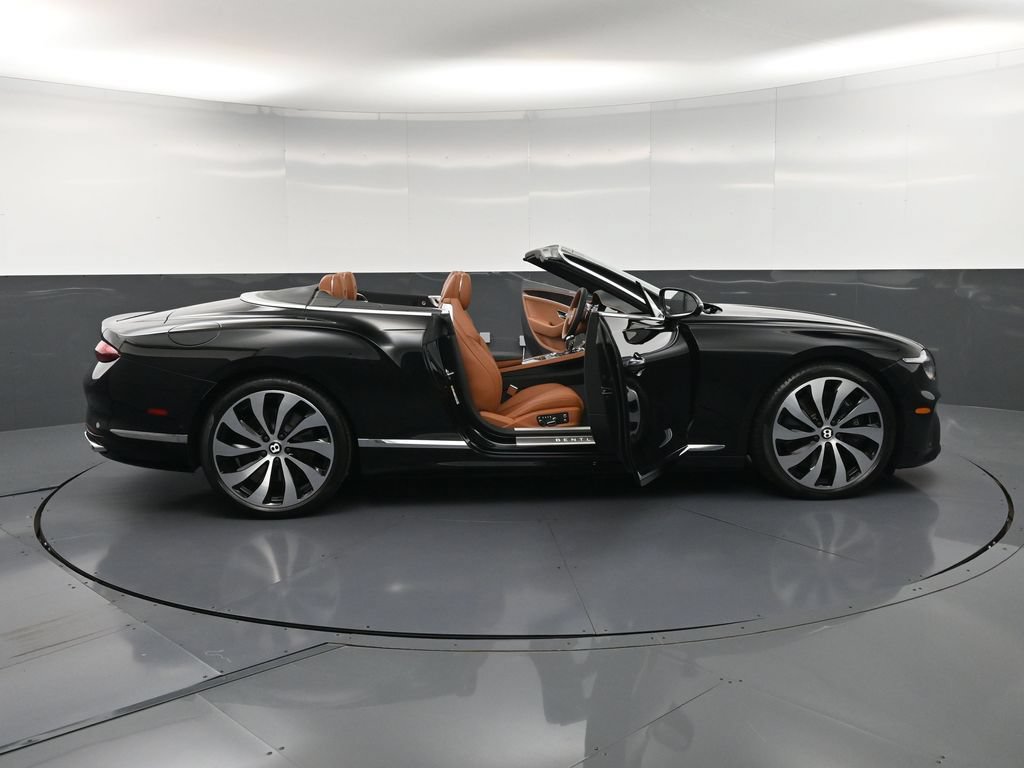 Used 2026 Bentley Continental GT AWD/4WD image 35