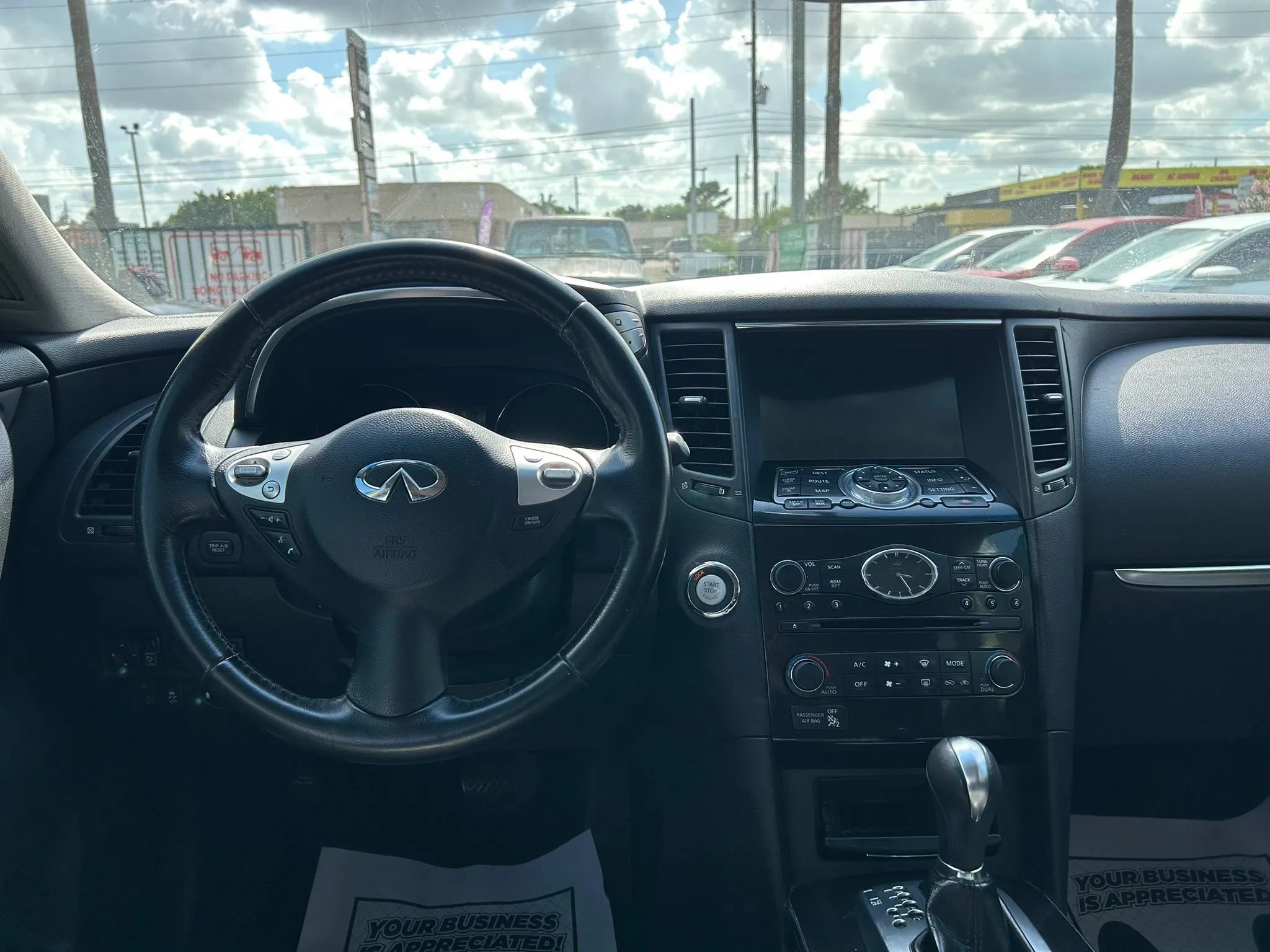 Used 2013 INFINITI FX37 AWD w/ Premium Pkg image 21