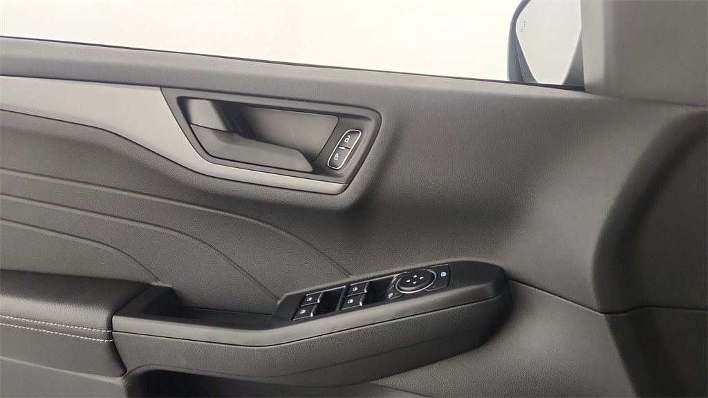 New 2026 Ford Escape Active w/ Cold Weather Package image 24