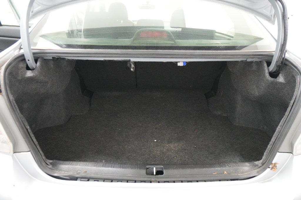Used 2013 Subaru Impreza 2.0i AWD/4WD image 18