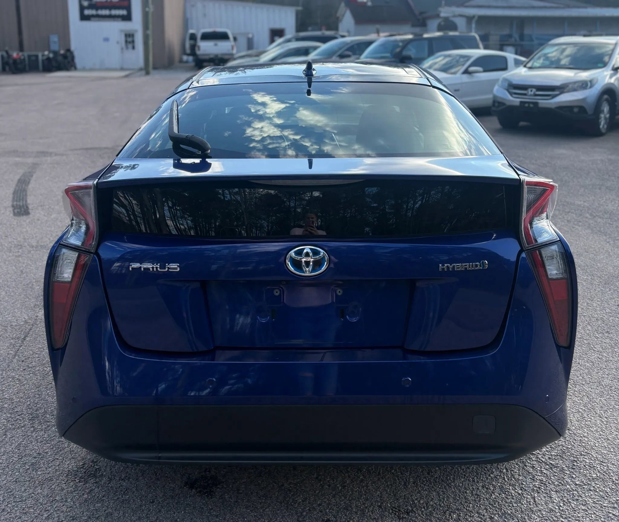 Used 2018 Toyota Prius Three FWD image 5