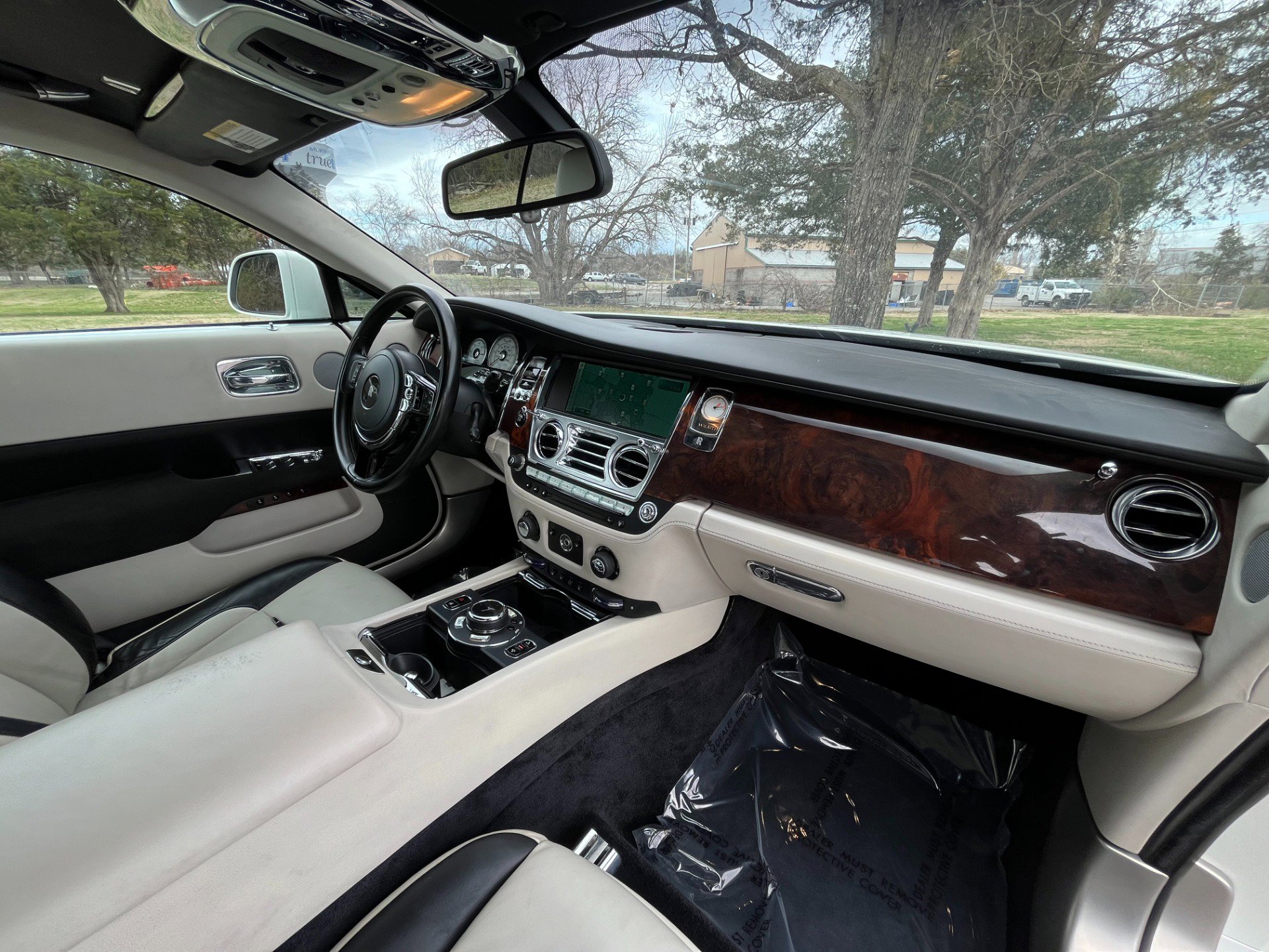 Used 2016 Rolls-Royce Wraith image 34