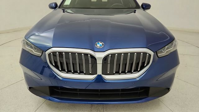 Used 2026 BMW 530i xDrive image 9