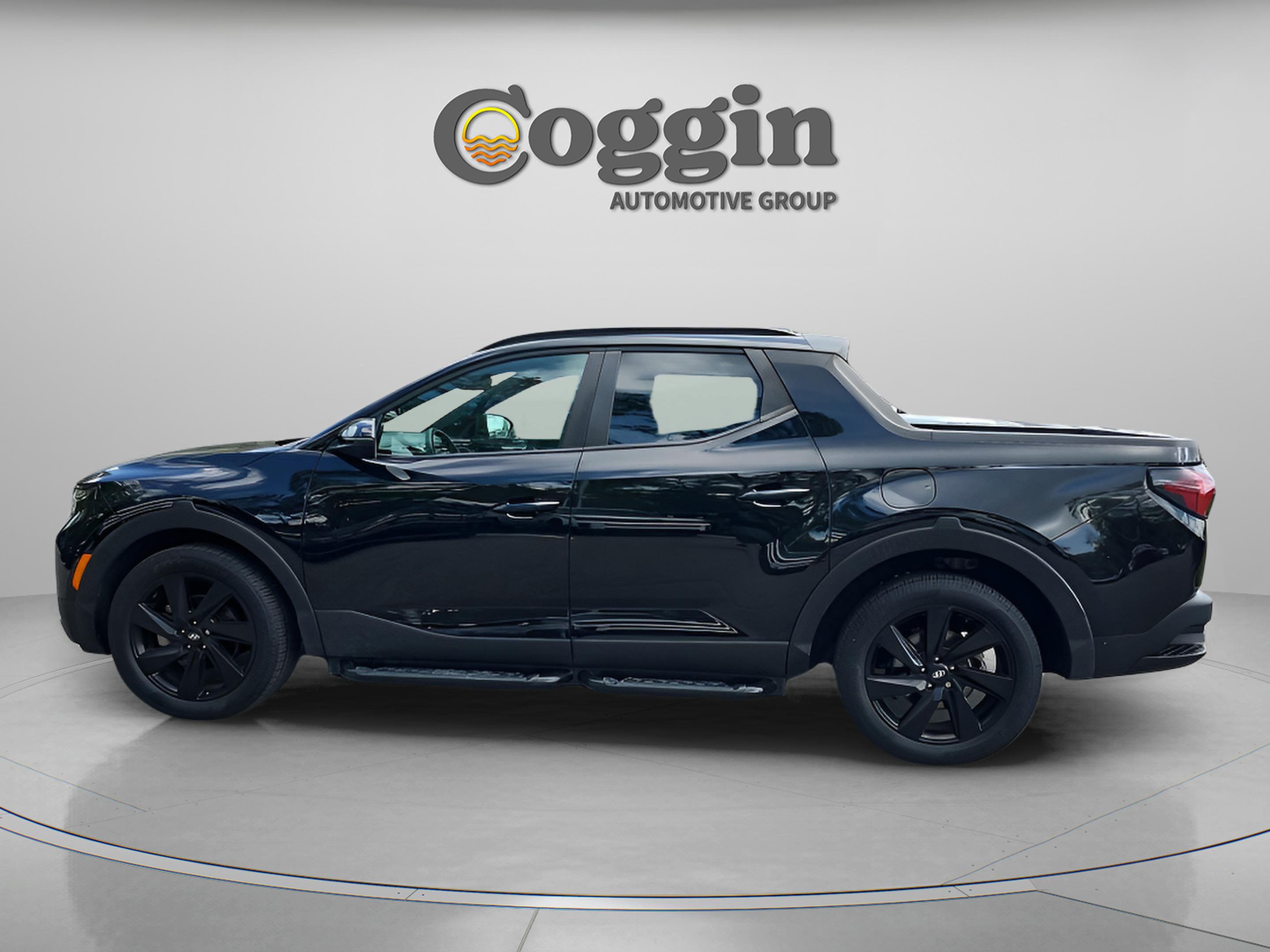 Used 2024 Hyundai Santa Cruz Night image 2