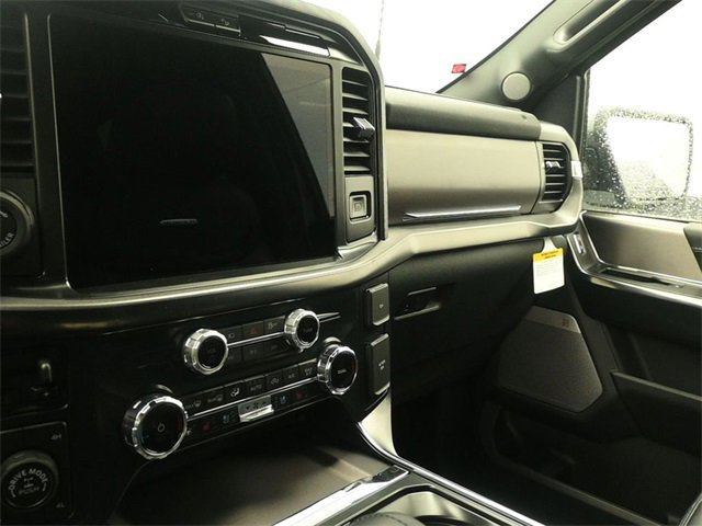 New 2026 Ford F150 Platinum w/ Equipment Group 701A Base image 16