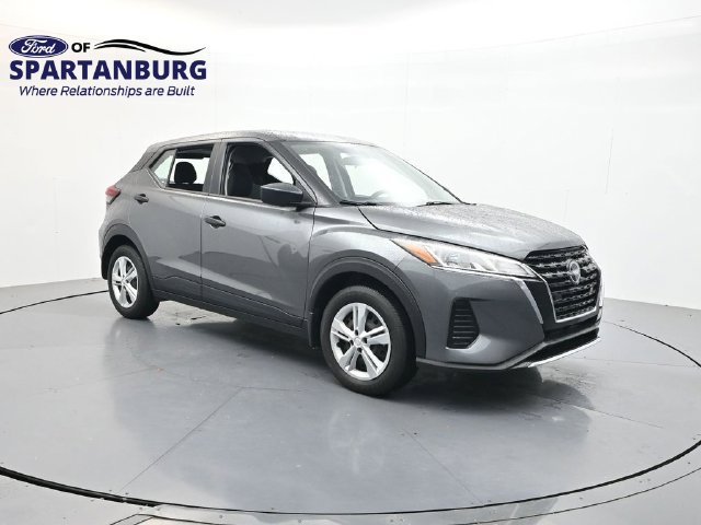 Used 2025 Nissan Kicks Play S FWD 360° Tour