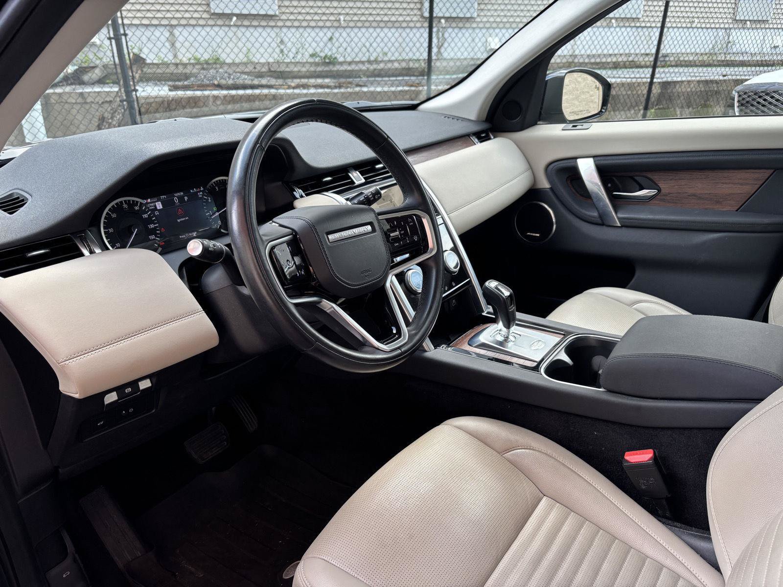 Used 2023 Land Rover Discovery Sport SE AWD/4WD image 8