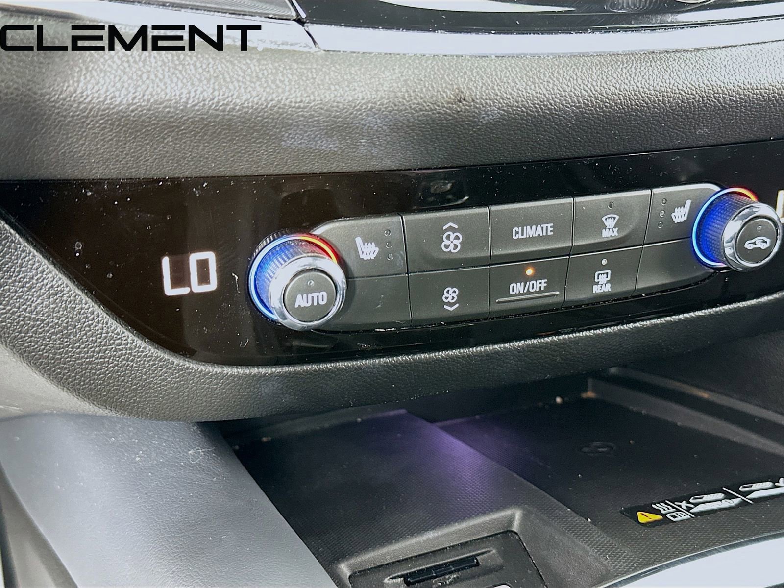 Used 2022 Buick Enclave Essence w/ Experience Buick Package image 41