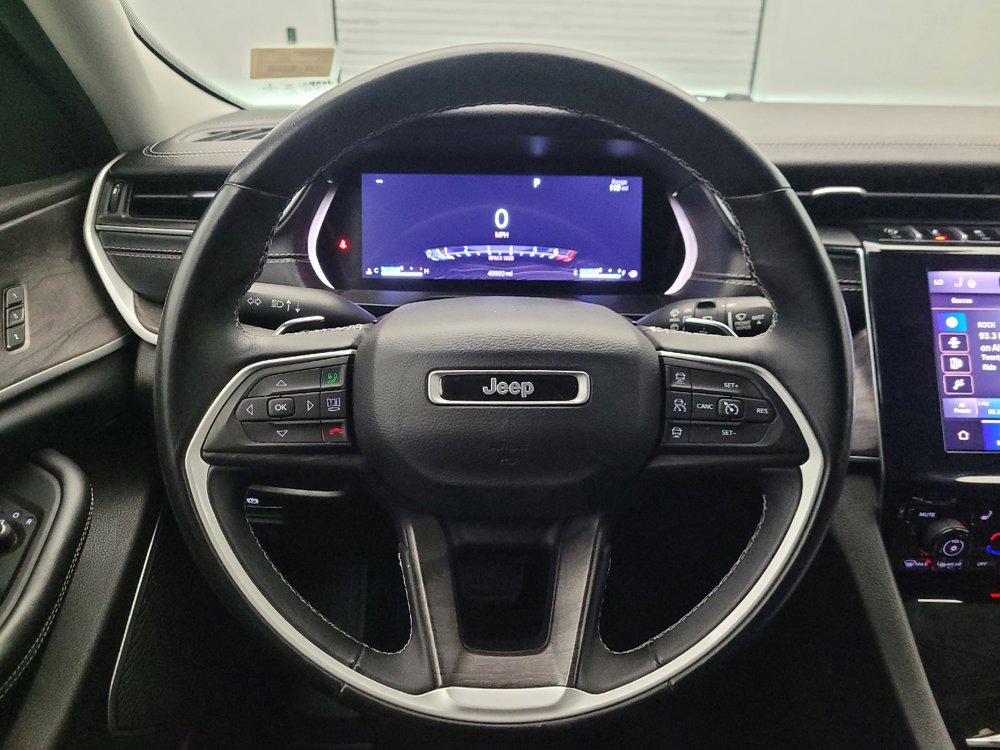 Used 2022 Jeep Grand Cherokee Limited AWD/4WD image 22
