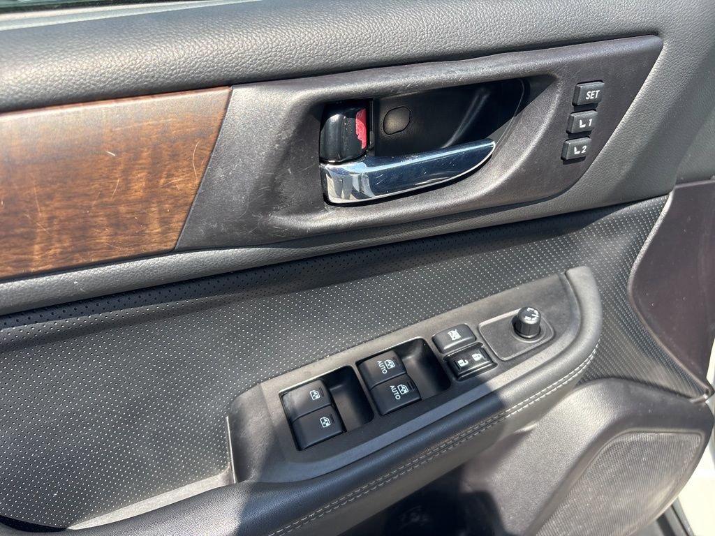 Used 2017 Subaru Outback 2.5i Limited w/ Popular Package #5 AWD/4WD image 19