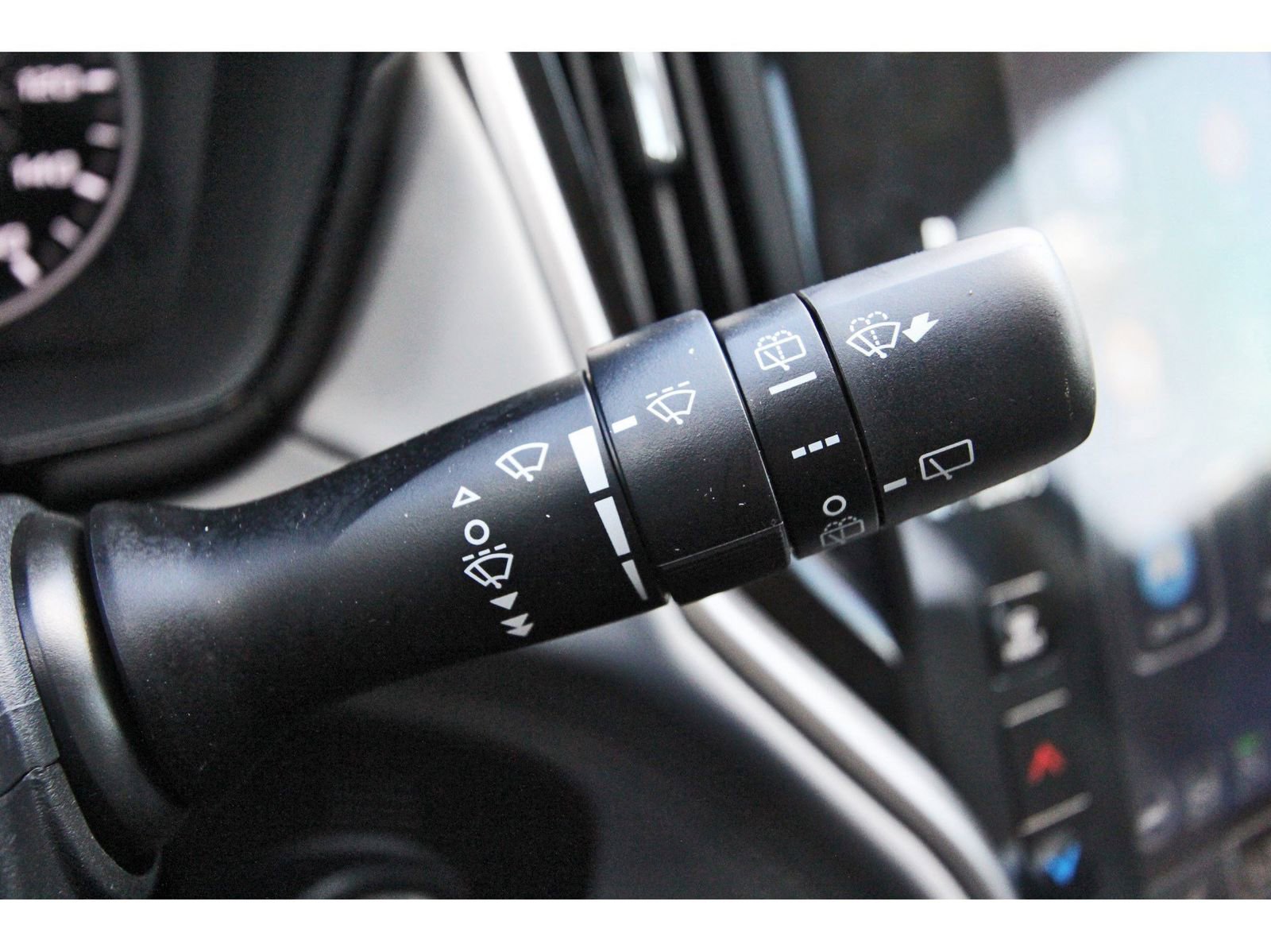 Certified 2025 Subaru Outback Premium image 18