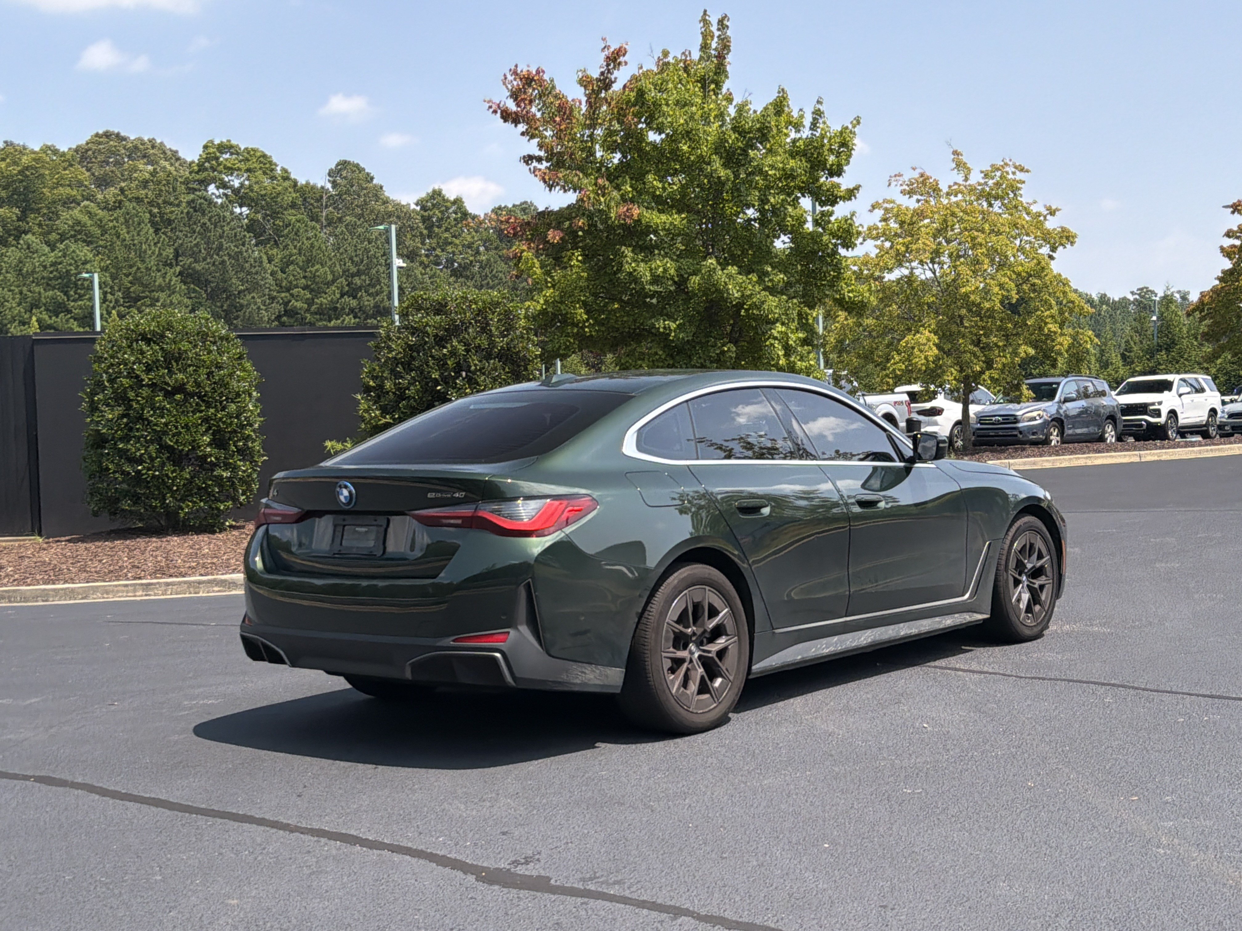 Used 2023 BMW i4 eDrive40 w/ Premium Package RWD image 17