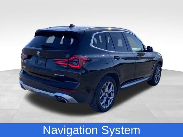 Used 2024 BMW X3 xDrive30i AWD/4WD image 3