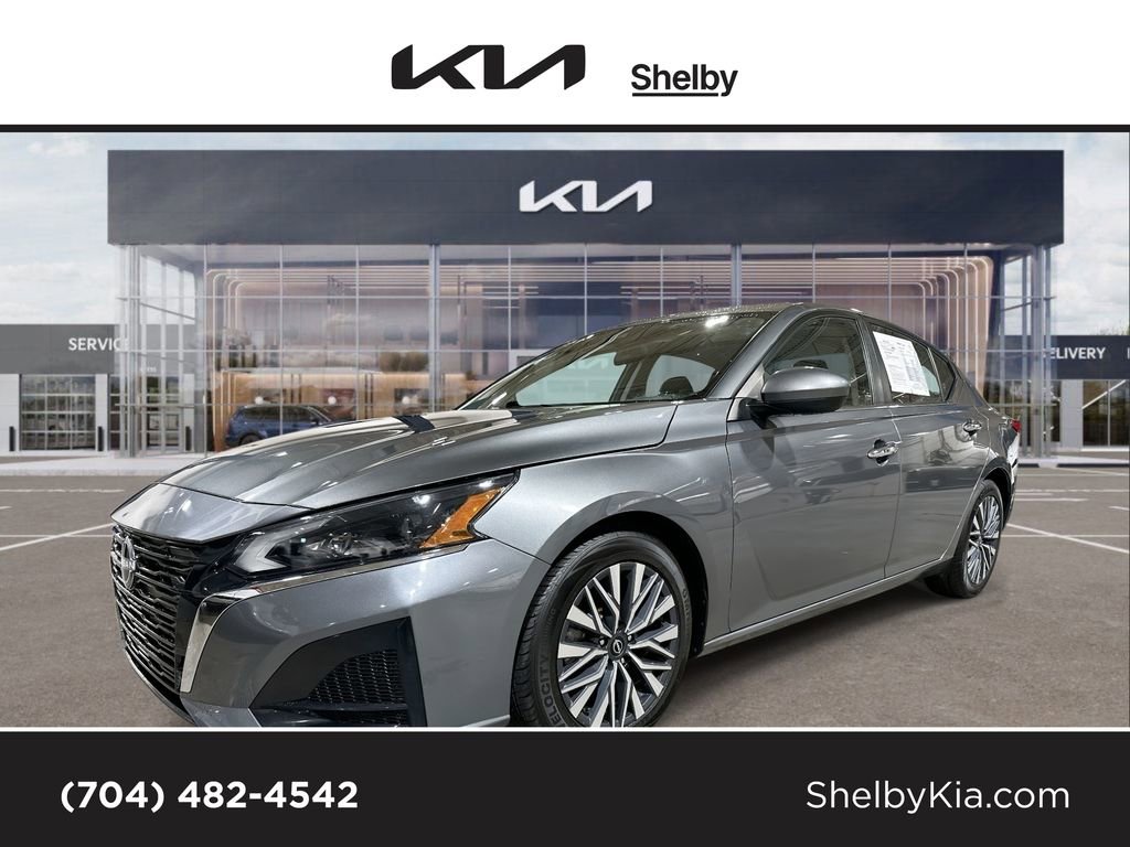 Used 2023 Nissan Altima 2.5 SV