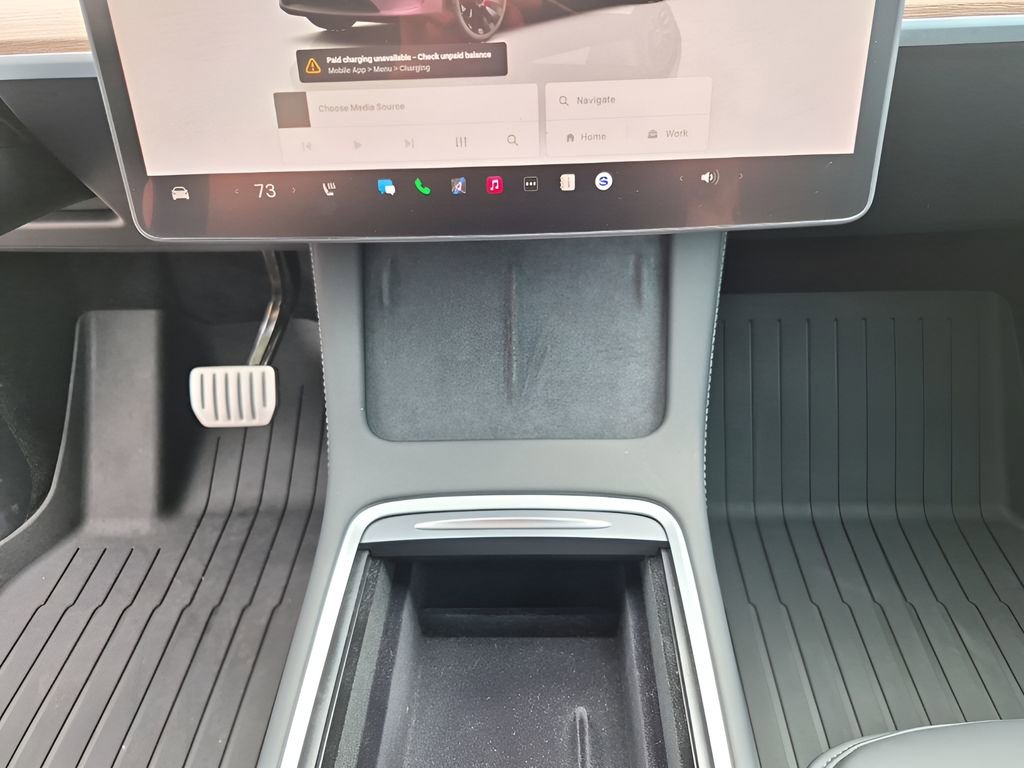 Used 2025 Tesla Model Y Performance image 35