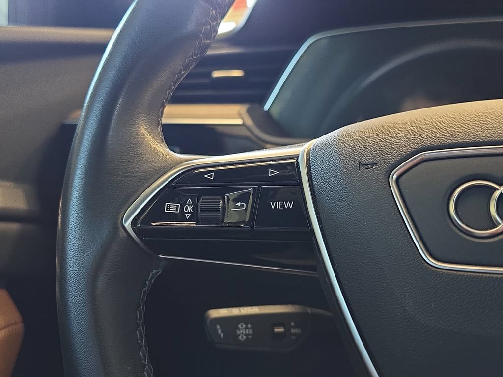 Certified 2024 Audi Q8 e-tron Premium Plus w/ Premium Plus Package AWD/4WD image 18