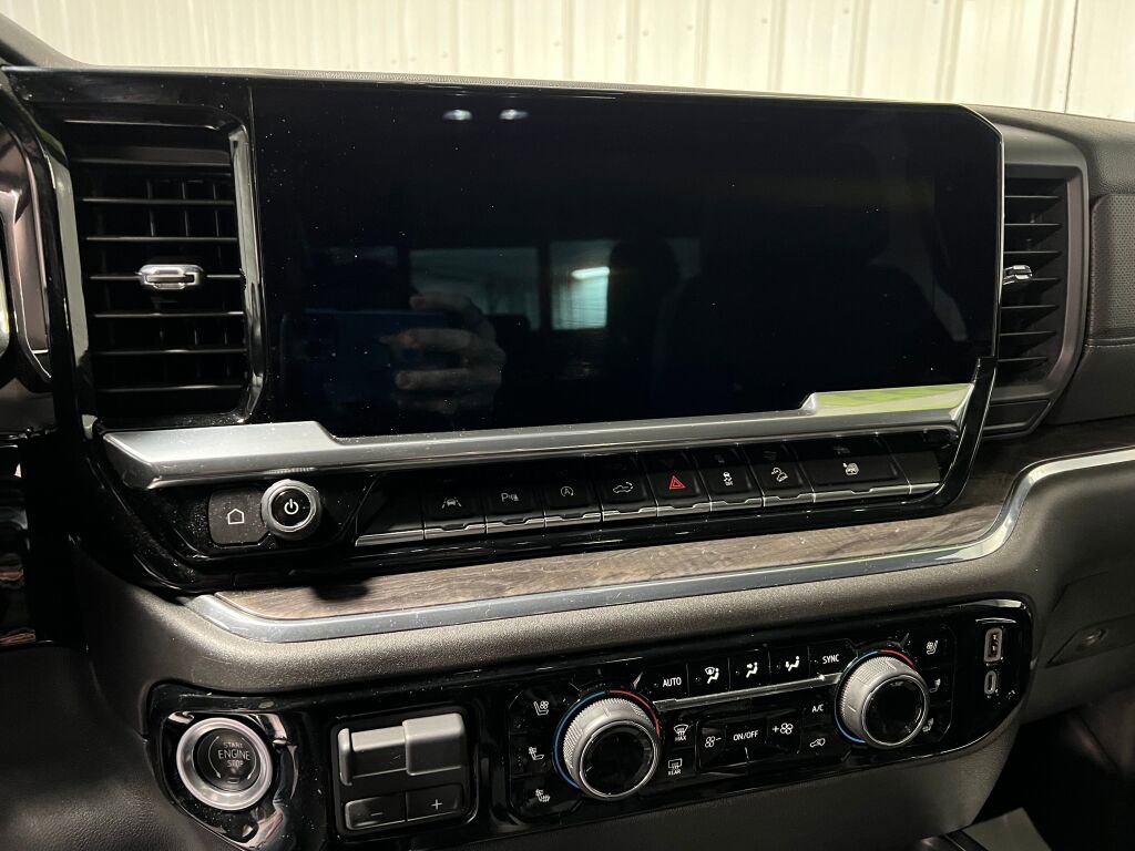 Used 2023 Chevrolet Silverado 1500 LTZ w/ LTZ Premium Package image 6