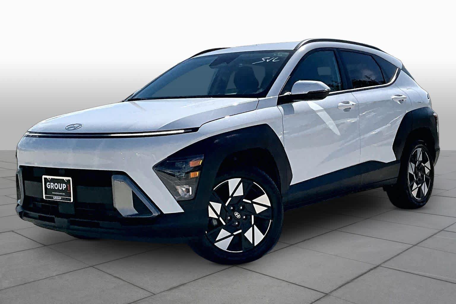 Certified 2025 Hyundai Kona SEL AWD/4WD image 1