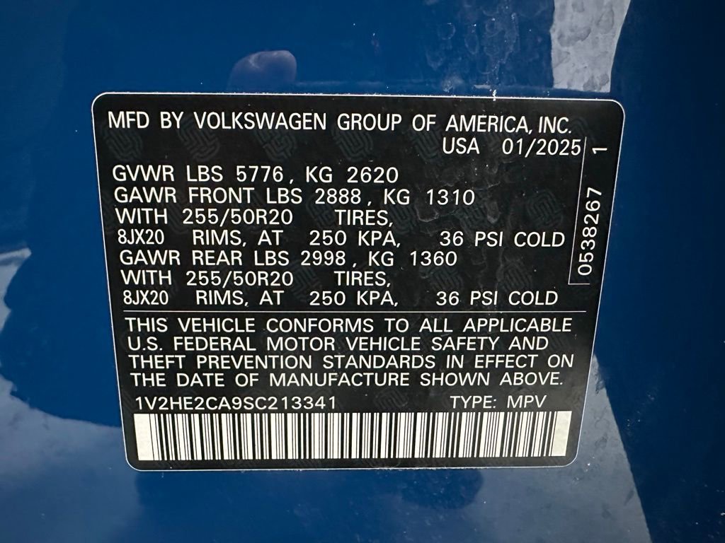 Used 2025 Volkswagen Atlas Cross Sport SE image 11