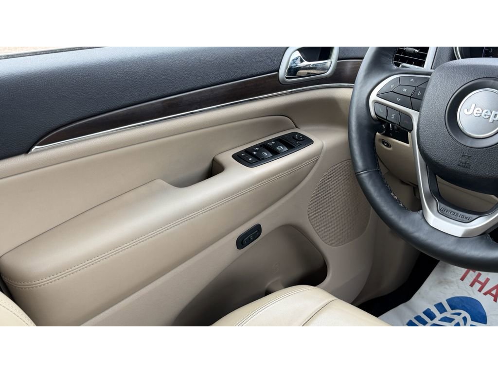 Used 2018 Jeep Grand Cherokee Limited image 17