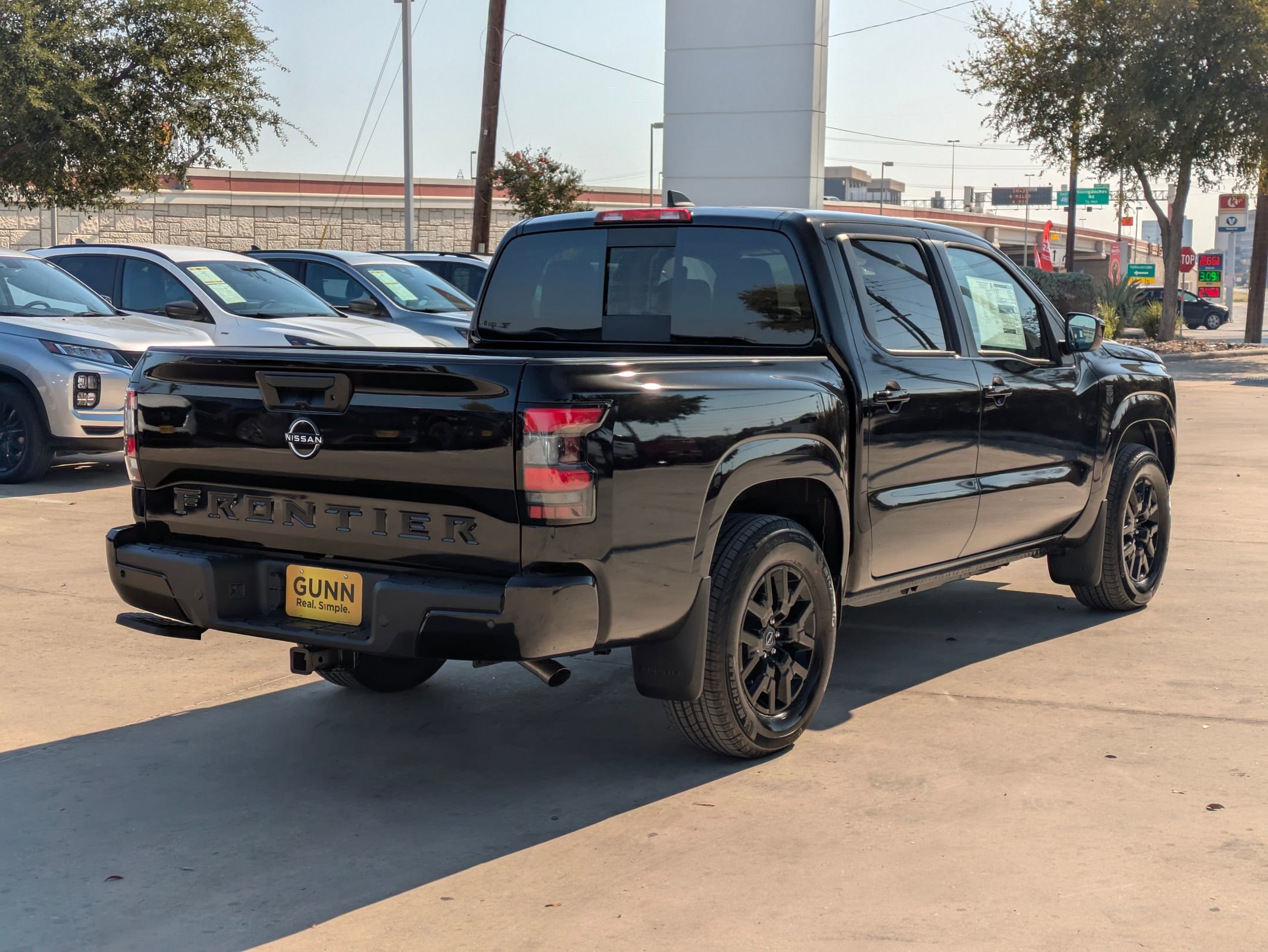 New 2026 Nissan Frontier SV image 3