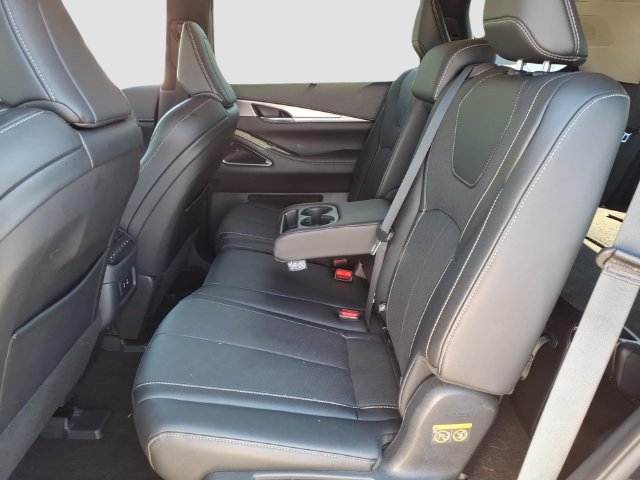 Certified 2026 INFINITI QX60 Luxe w/ Cargo Package AWD/4WD image 30