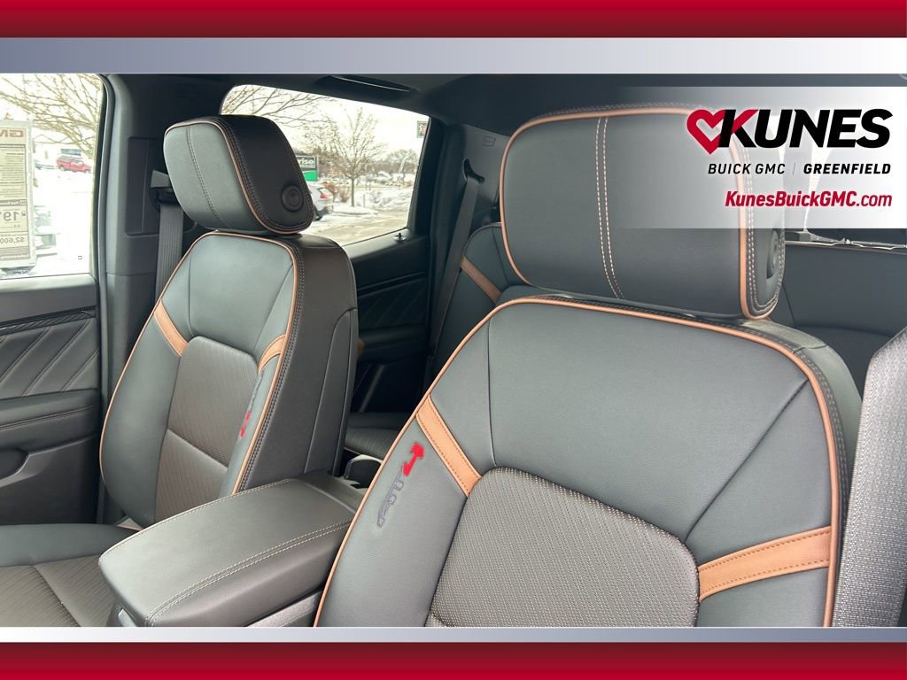 New 2026 GMC Canyon AT4 w/ Technology Plus Package image 15