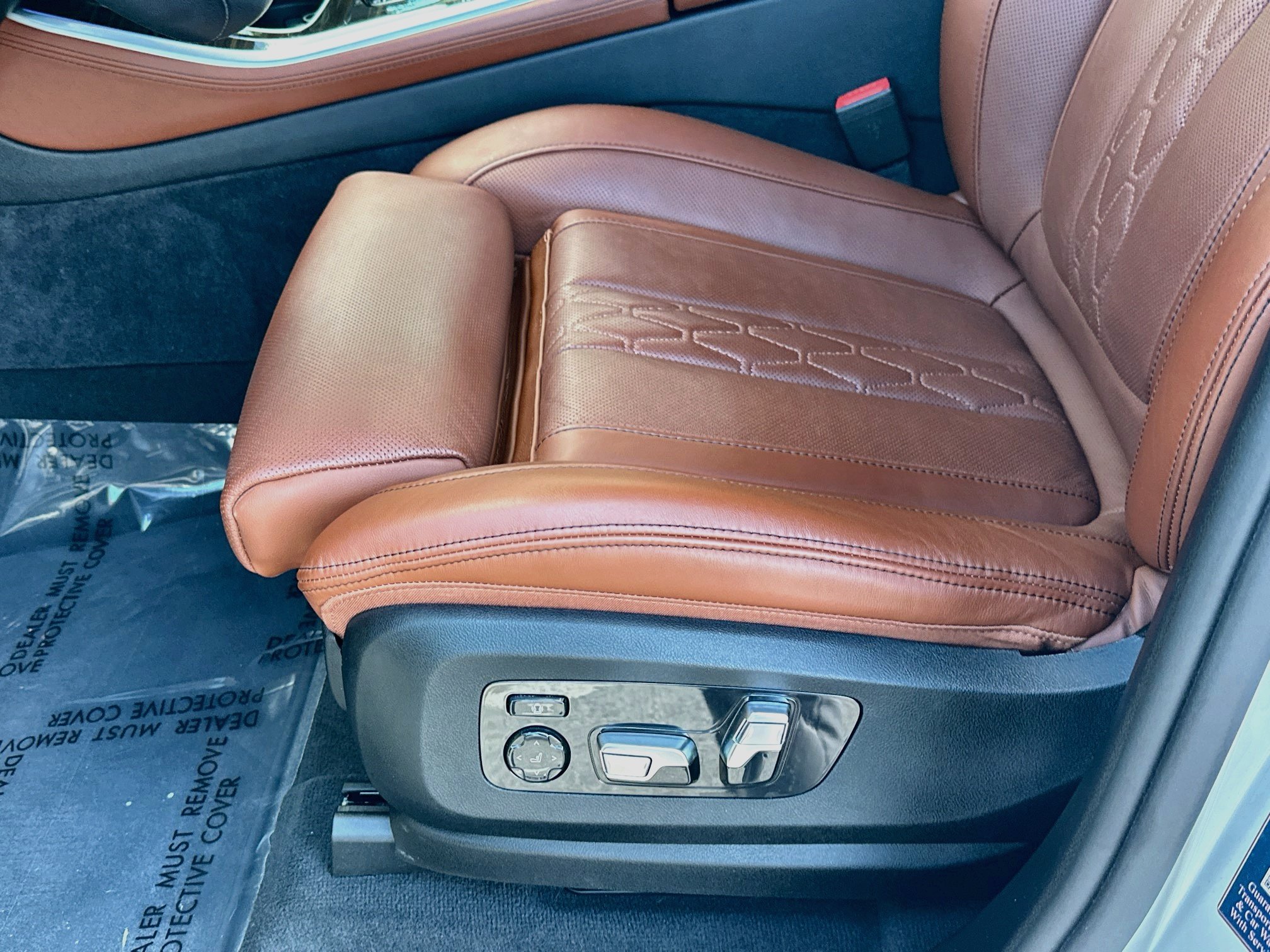 Used 2025 BMW X5 sDrive40i w/ Executive Package RWD image 18