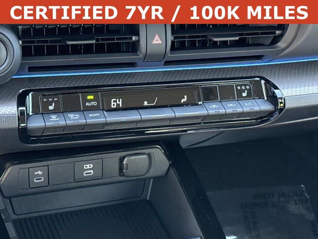 Used 2024 Toyota Prius XLE FWD image 22