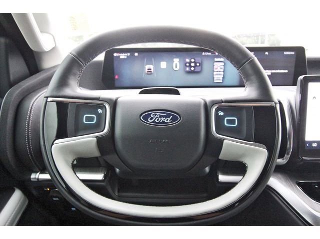 Used 2025 Ford Expedition Max Platinum w/ Platinum Ultimate Package image 15