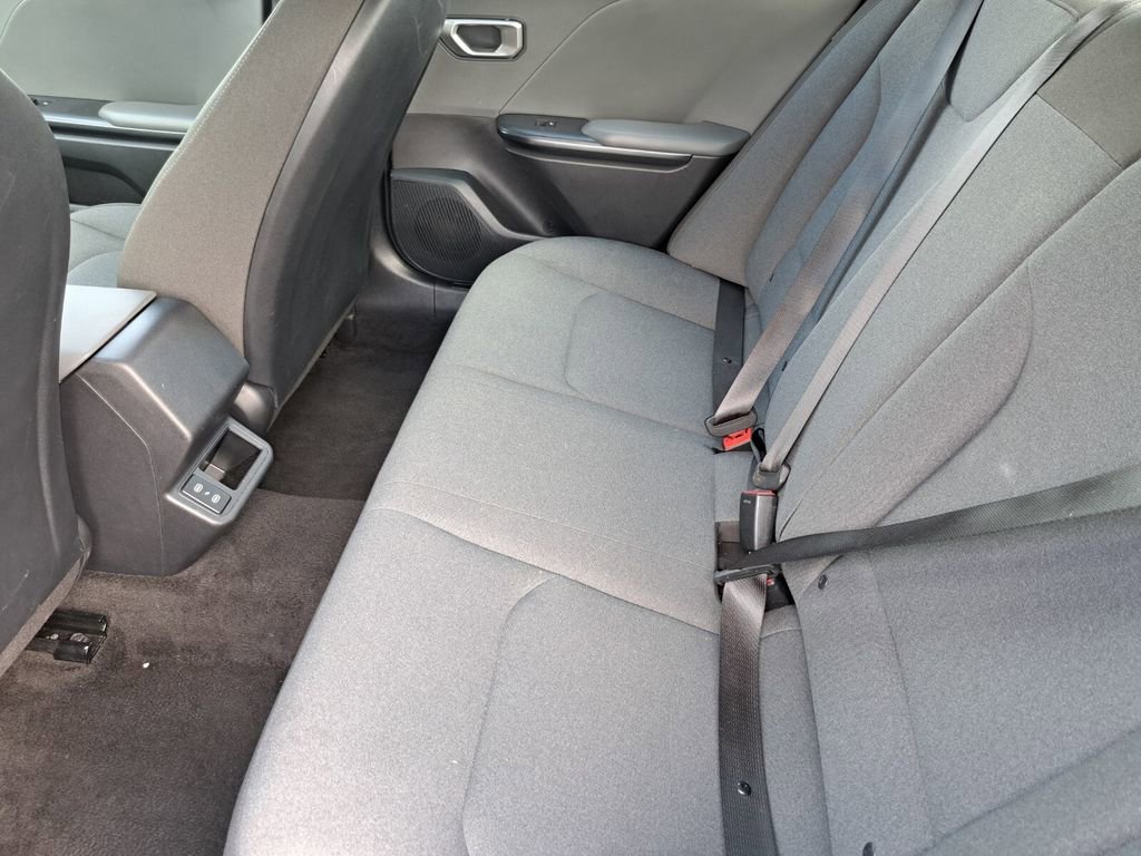 Used 2025 Kia K4 LXS image 21